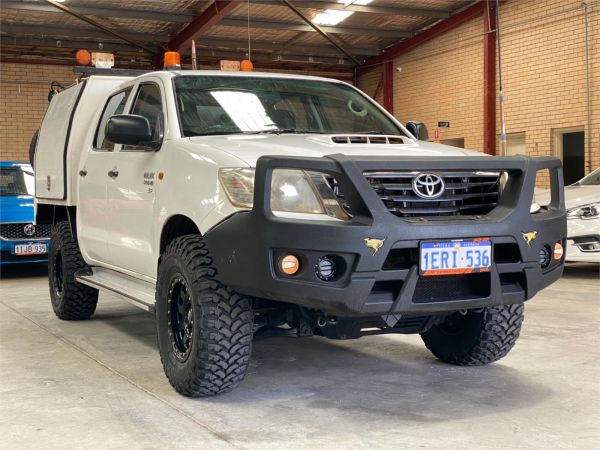 2014 TOYOTA HILUX DUAL C/CHAS KUN26R MY14 SR (4x4) image