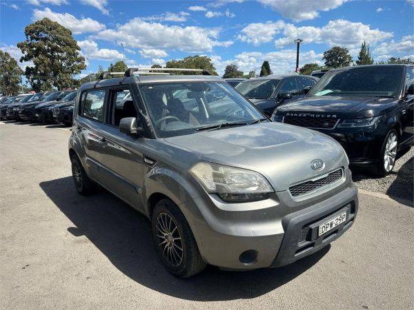 2011 Kia Soul Hatchback AM MY11 image