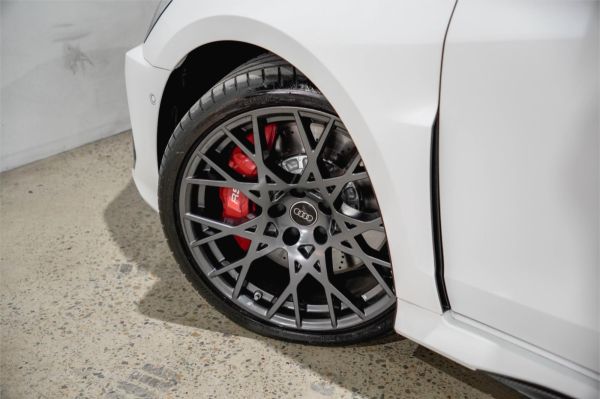 2025 Audi RS3 8Y 2.5 TFSI S TRONIC image
