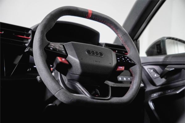 2025 Audi RS3 8Y 2.5 TFSI S TRONIC image