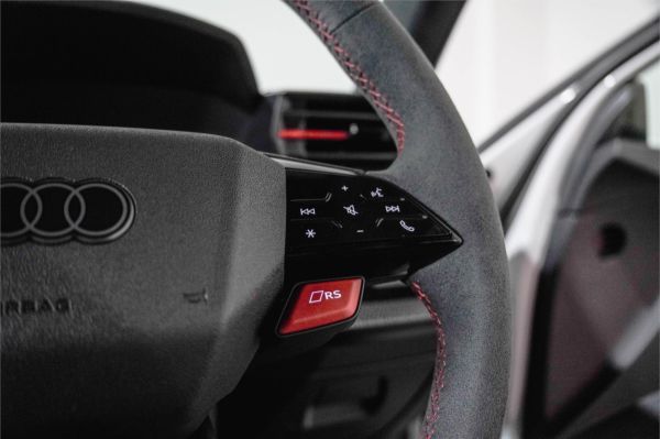 2025 Audi RS3 8Y 2.5 TFSI S TRONIC image