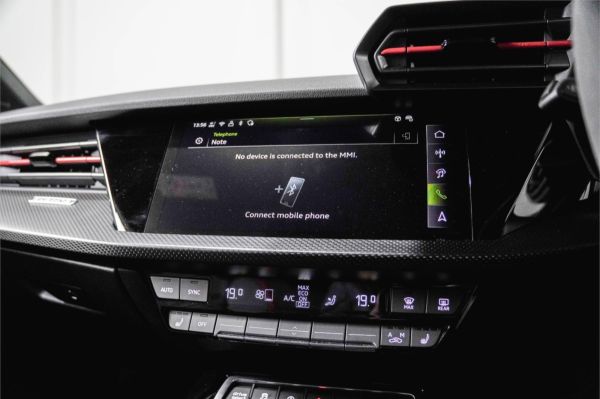 2025 Audi RS3 8Y 2.5 TFSI S TRONIC image