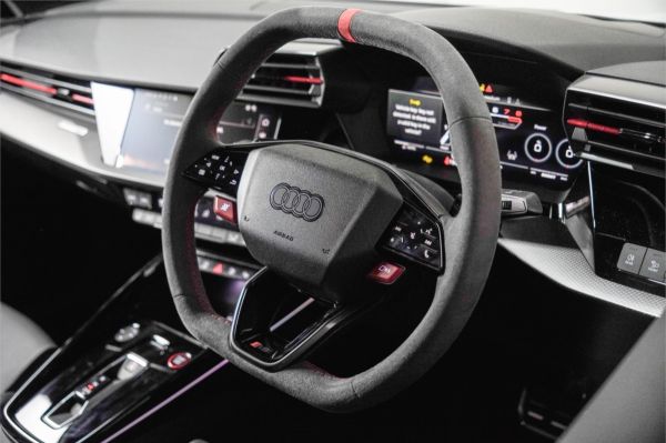 2025 Audi RS3 8Y 2.5 TFSI S TRONIC image