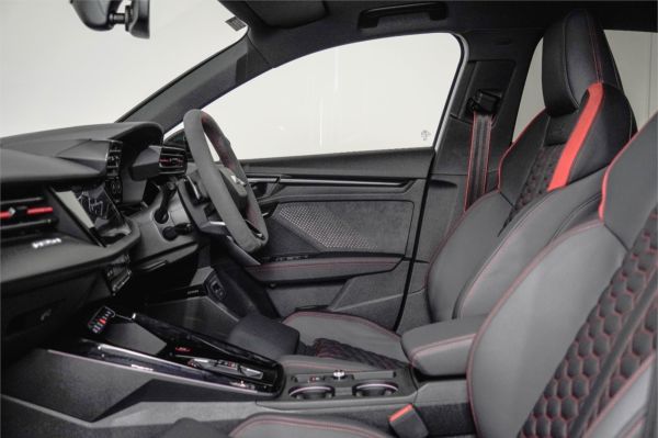 2025 Audi RS3 8Y 2.5 TFSI S TRONIC image