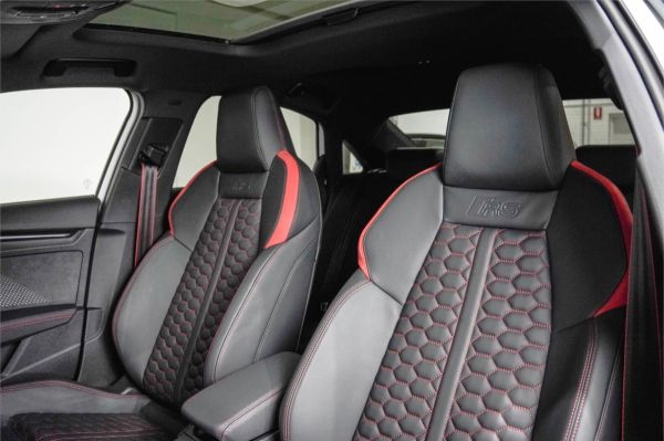 2025 Audi RS3 8Y 2.5 TFSI S TRONIC image