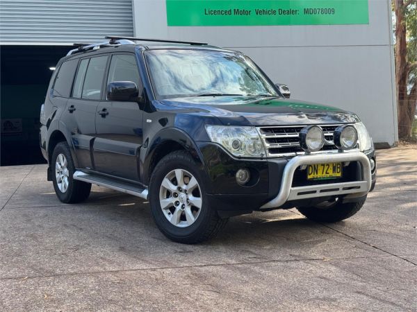 2010 MITSUBISHI PAJERO 4D WAGON NT MY10 GLX LWB (4x4) image