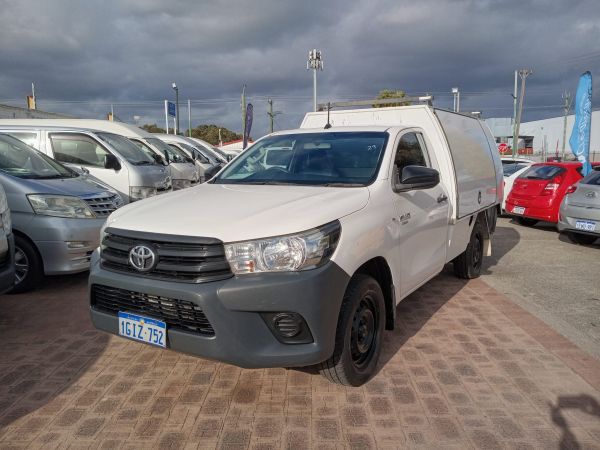 2017 TOYOTA HILUX WORKMATE  auto image