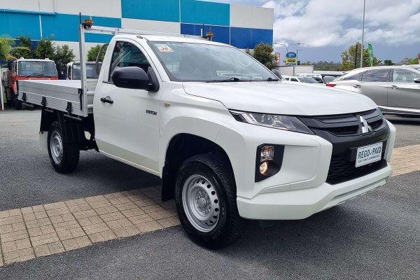 2021 Mitsubishi Triton GLX MR Rear Wheel Drive image