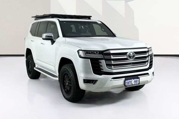 2023 Toyota Landcruiser LC300 SAHARA ZX (4x4) FJA300R image