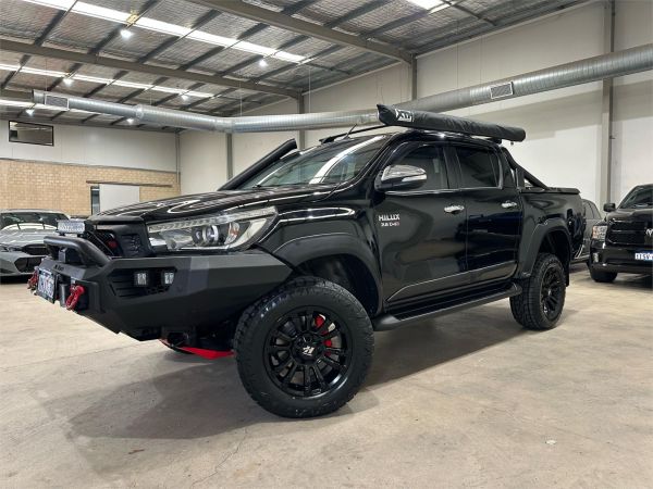 2017 TOYOTA HILUX DUAL CAB UTILITY GUN126R SR5 (4x4) image