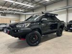 Image for 2017 TOYOTA HILUX DUAL CAB UTILITY GUN126R SR5 (4x4)
