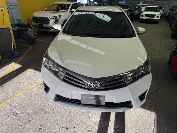 2015 TOYOTA COROLLA 4D SEDAN ZRE172R ASCENT image