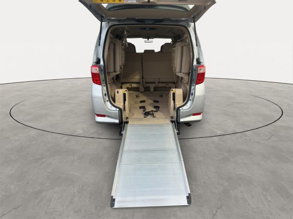 2008 Toyota Alphard Welcab 240X Welcab image