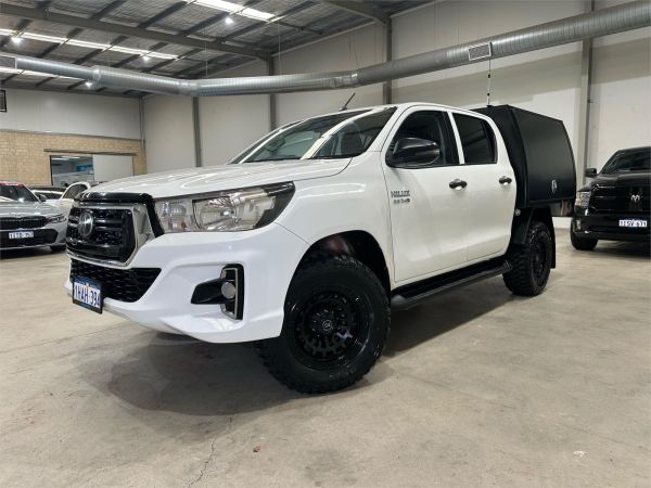 2020 TOYOTA HILUX DOUBLE C/CHAS GUN126R MY19 UPGRADE SR (4x4) image