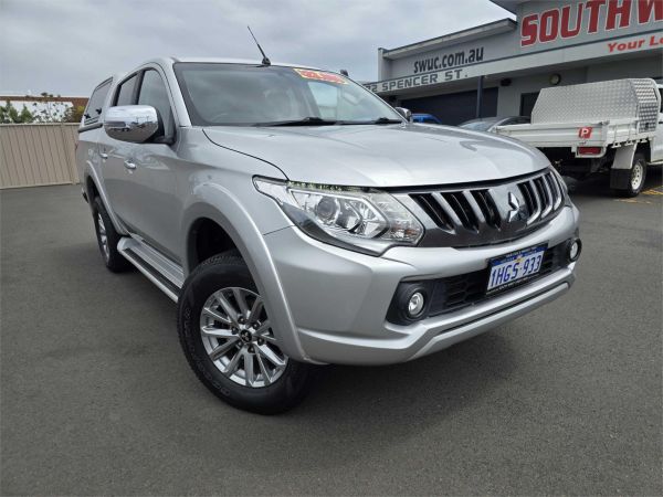 2017 MITSUBISHI TRITON DUAL CAB UTILITY MQ MY17 GLS (4x4) image