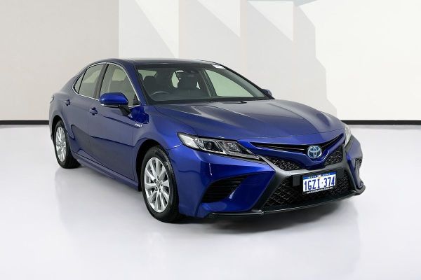 2020 Toyota CAMRY ASCENT SPORT HYBRID AXVH71R image