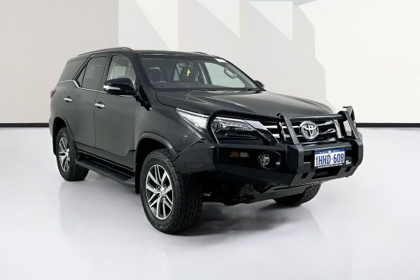 2016 Toyota FORTUNER CRUSADE GUN156R image