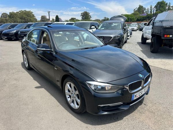2012 BMW 3 Series Sedan F30 320d image