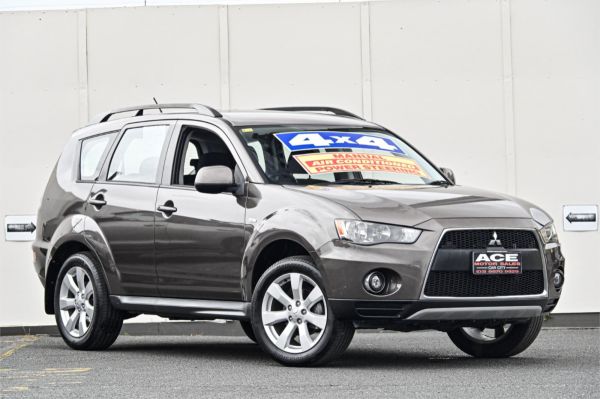 2011 Mitsubishi Outlander Wagon ZH MY11 LS image