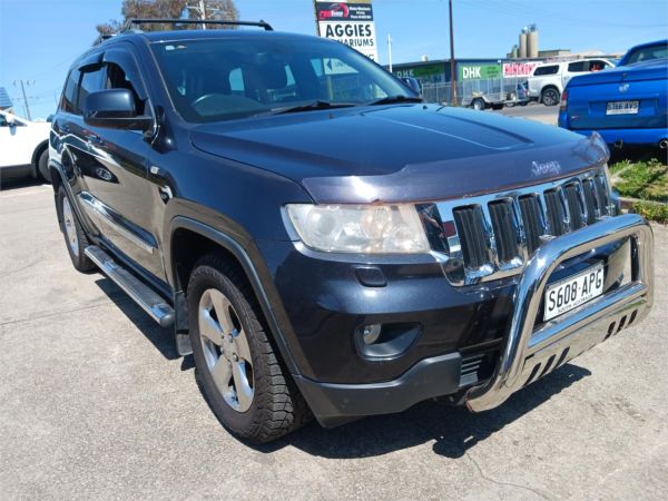 2011 JEEP GRAND CHEROKEE 4D WAGON WK LAREDO (4x4) image