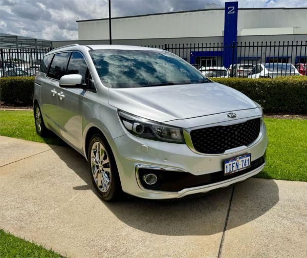 2015 KIA CARNIVAL 4D WAGON YP MY16 PLATINUM (W/O 2ND ROW HEATED) image
