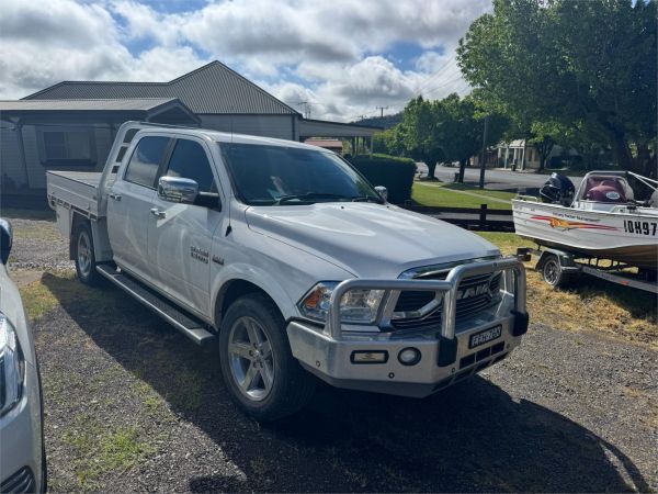 2019 RAM 1500 CREW CAB UTILITY MY18 LARAMIE (4x4) 885KG image