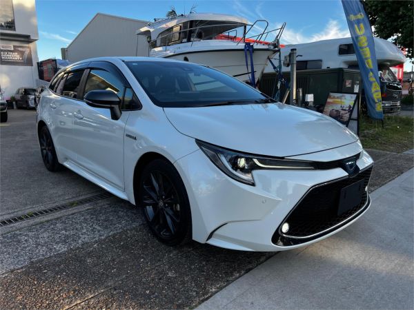 2020 Toyota Corolla Hatchback ZWE211R ZR Hybrid image