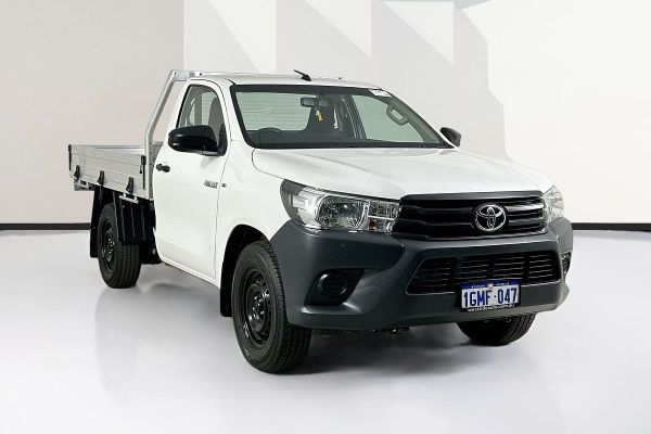 2018 Toyota HILUX WORKMATE TGN121R MY17 REAR WHEEL DRIVE image