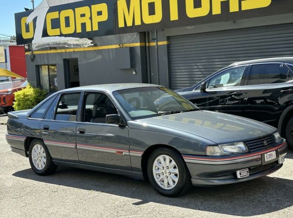 1990 Holden Commodore VN SS Grey 4 Speed Automatic Sedan image