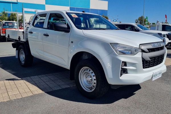 2022 Isuzu D-MAX SX High Ride  Rear Wheel Drive image