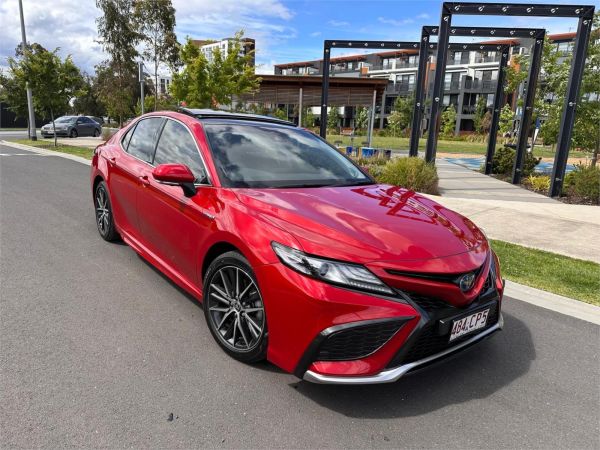 2021 TOYOTA CAMRY 4D SEDAN AXVH70R SL HYBRID image