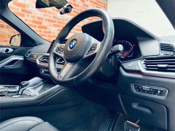 2020 BMW X6 4D COUPE G06 xDRIVE30d M SPORT image