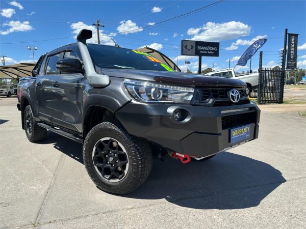 2018 TOYOTA HILUX DUAL CAB UTILITY GUN126R RUGGED X (4x4) image