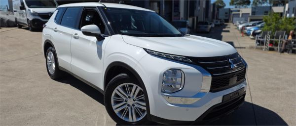 2023 Mitsubishi Outlander Wagon ZM MY24 ES image