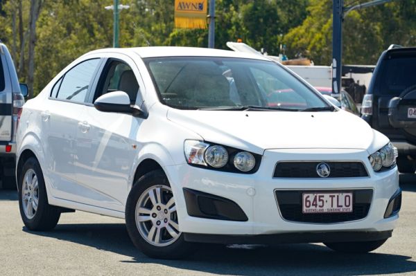 2013 Holden Barina TM MY13 CD White 6 Speed Automatic Sedan image