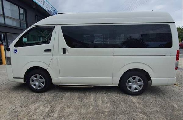 2015 TOYOTA HIACE LONG WHEELBASE TRH200 image