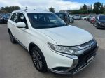 Image for 2019 Mitsubishi Outlander Wagon ZL MY19 ES