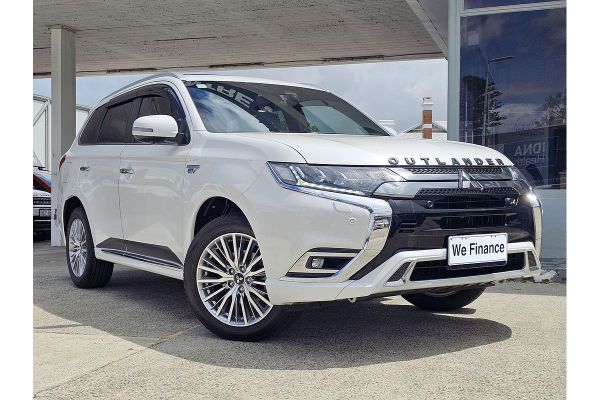 2020 Mitsubishi Outlander PHEV Exceed ZL image