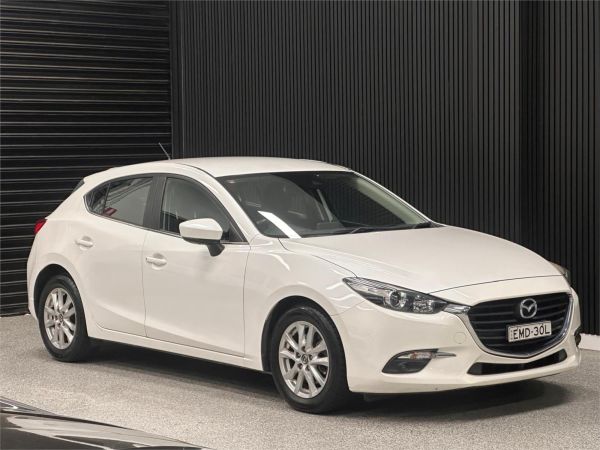 2017 Mazda 3 Hatchback BN5476 Maxx image