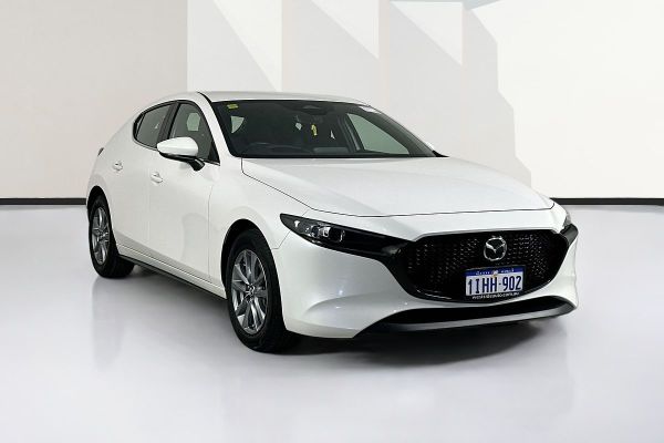 2024 Mazda MAZDA3 G20 PURE 300Q image