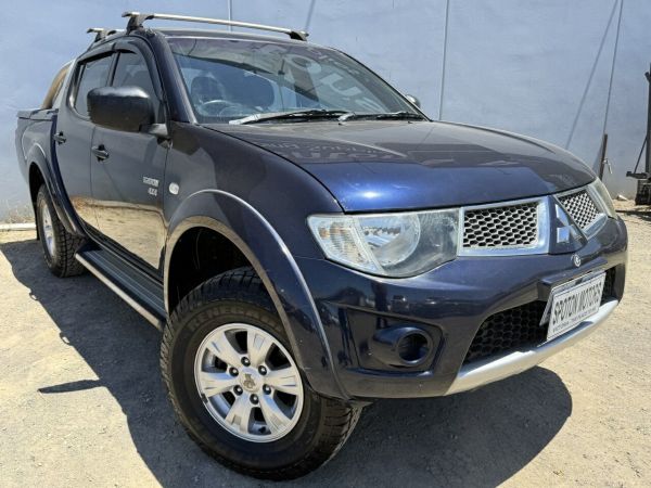 2012 Mitsubishi Triton MN MY12 GL-R (4x4) Blue 5 Speed Manual Club Cab Utility image