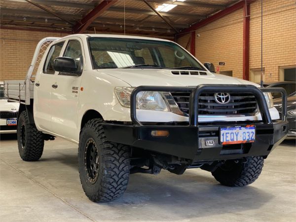 2014 TOYOTA HILUX DOUBLE C/CHAS KUN26R MY14 SR (4x4) image