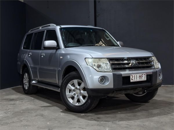 2009 MITSUBISHI PAJERO 4D WAGON NT GLS LWB (4x4) image