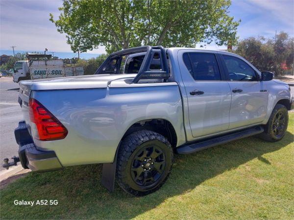 2018 TOYOTA HILUX DUAL CAB UTILITY GUN126R ROGUE (4x4) image