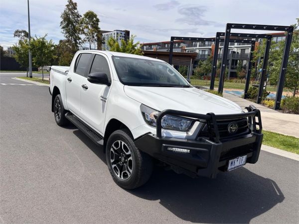 2022 TOYOTA HILUX DOUBLE CAB P/UP GUN126R SR (4x4) image