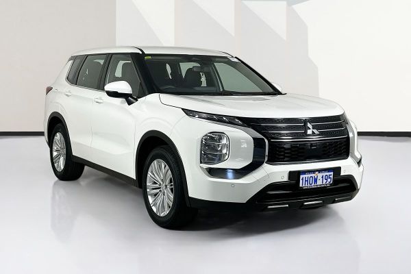 2022 Mitsubishi OUTLANDER ES 7 SEAT (2WD) ZM MY22.5 image