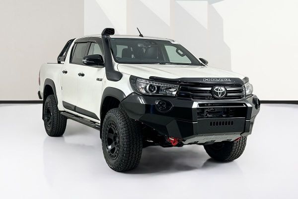 2019 Toyota HILUX RUGGED X (4x4) GUN126R MY19 4X4 image