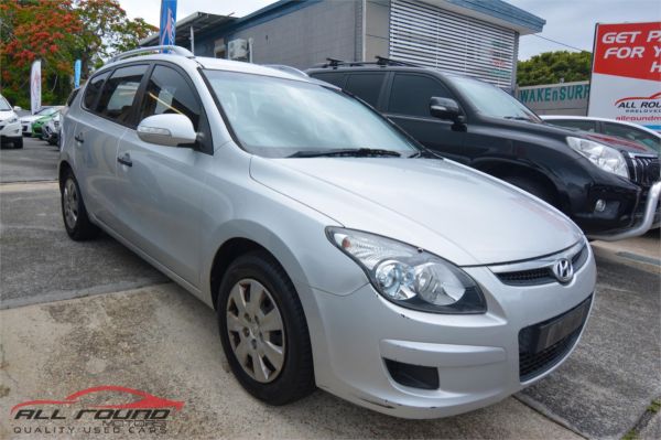 2011 HYUNDAI i30 4D WAGON FD MY11 cw SX 2.0 image