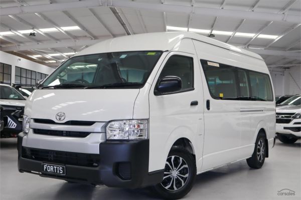 2017 Toyota Hiace Commuter Super LWB Auto image