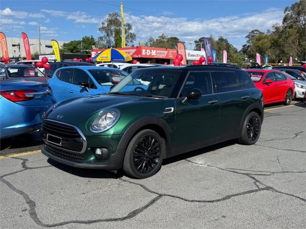 2018 MINI Clubman Wagon F54 Cooper image
